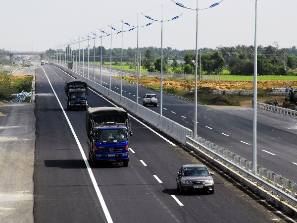 Phát hiện nhiều sai sót nghiêm trọng ở cao tốc TP.HCM-Trung Lương ảnh 1