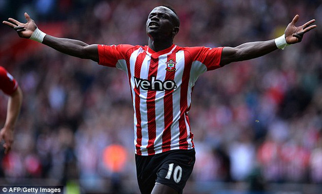 Cận cảnh hat-trick nhanh nhất trong lịch sử Premier League ảnh 1