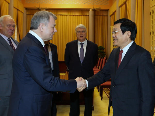 Chủ tịch nước Trương Tấn Sang tiếp Thống đốc tỉnh Kaluga ảnh 1