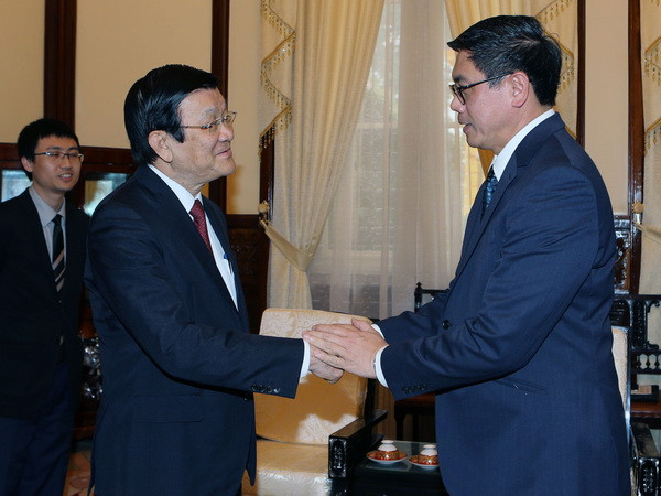 Chủ tịch nước Trương Tấn Sang tiếp Đại sứ Singapore đến chào từ biệt ảnh 1