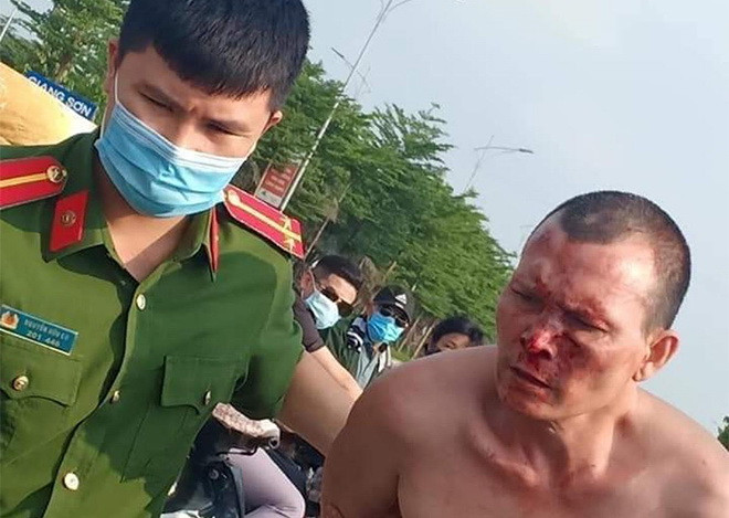 Vụ tài xế taxi bị đâm ở Hà Nội: Đối tượng gây án khi đang bị truy nã ảnh 1