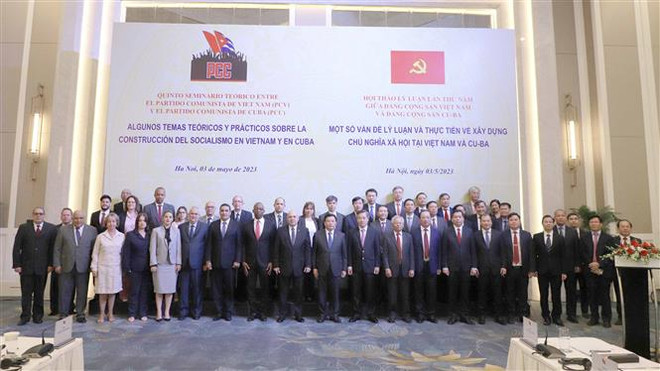 Việt Nam-Cuba thảo luận về lý luận và thực tiễn xây dựng CNXH ảnh 1
