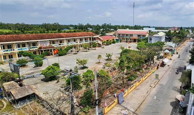 Nhiều trường học tại Bạc Liêu được xây dựng khang trang. (Ảnh: Tuấn Kiệt/TTXVN) Tổ chức Phong trào thi đua xây dựng nông thôn mới giai đoạn 2021-2025 ảnh 3