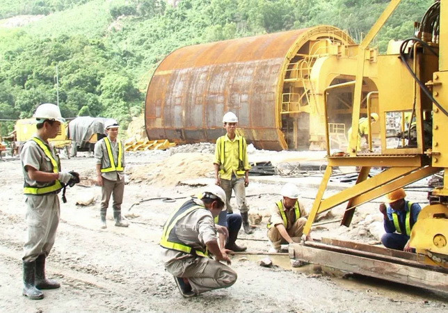 Hầm đường bộ đầu tiên được phủ sóng điện thoại mạng Viettel ảnh 2