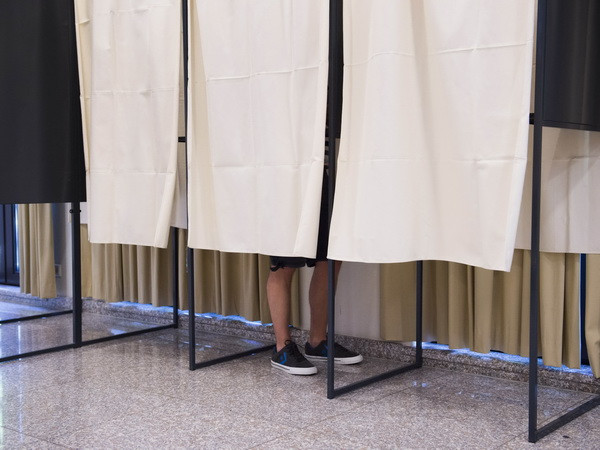 Người Luxembourg phản đối trao quyền bầu cử cho người nước ngoài ảnh 1