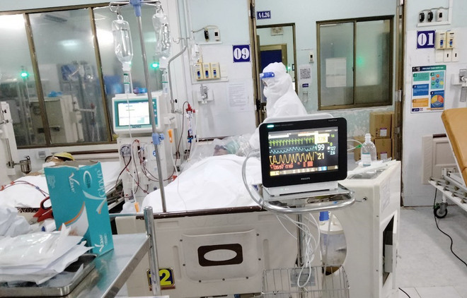 ​Nhiều ca ngộ độc methanol sau khi uống rượu không rõ nguồn gốc ảnh 1