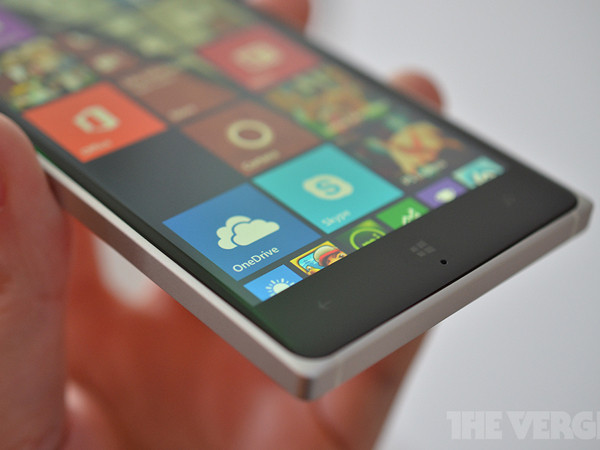 Lumia 830 có mặt tại Việt Nam cuối tháng 9 với giá 7,99 triệu đồng ảnh 1