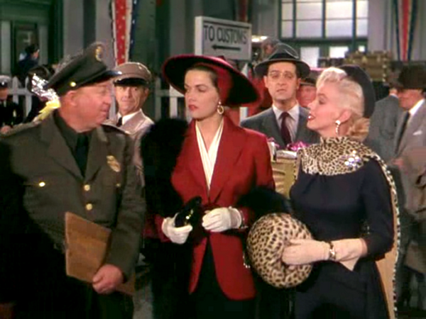 Thời trang quyến rũ trong phim của "cô đào" Marilyn ảnh 2