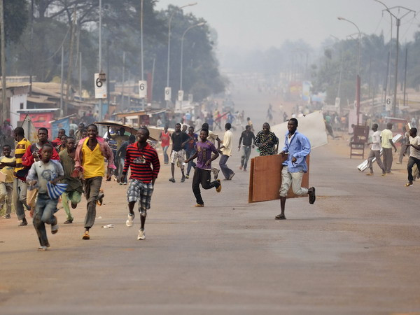 Quốc hội Trung Phi họp đặc biệt bầu tổng thống lâm thời ảnh 1