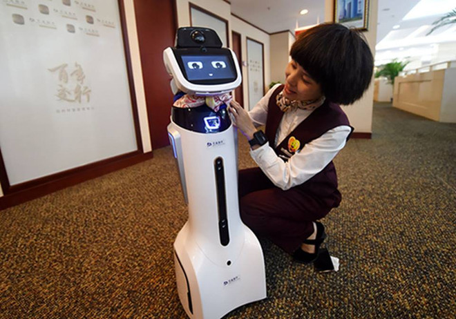 Ngân hàng "chơi trội" khi sử dụng robot để tư vấn cho khách hàng ảnh 3