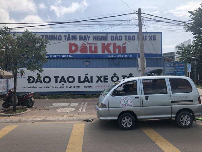 Tồn hàng nghìn hồ sơ học viên lái xe do sai phạm của Trung tâm đào tạo ảnh 1