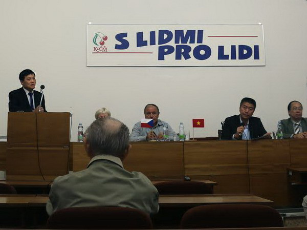 KSCM tổ chức hội thảo kinh nghiệm phát triển của Việt Nam ảnh 1