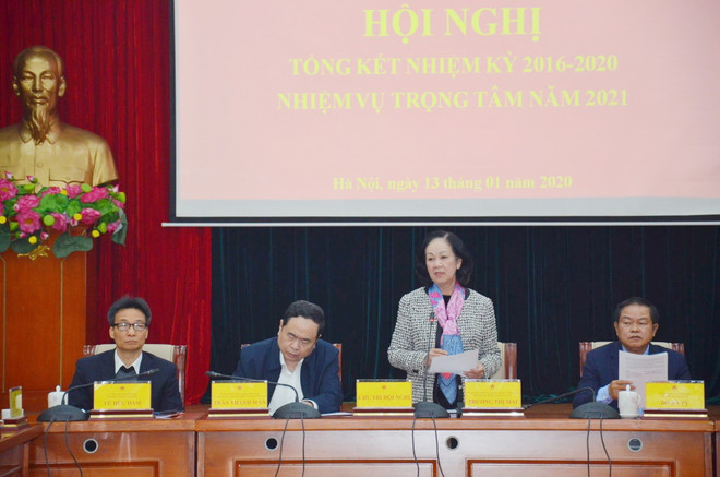Bà Trương Thị Mai, Ủy viên Bộ Chính trị, Bí thư Trung ương Đảng, Trưởng Ban Dân vận Trung ương, Trưởng Ban Chỉ đạo chủ trì Hội nghị. (Ảnh: Phương Hoa/TTXVN) 'Tạo không gian rộng mở để phát huy quyền làm chủ của nhân dân' ảnh 1
