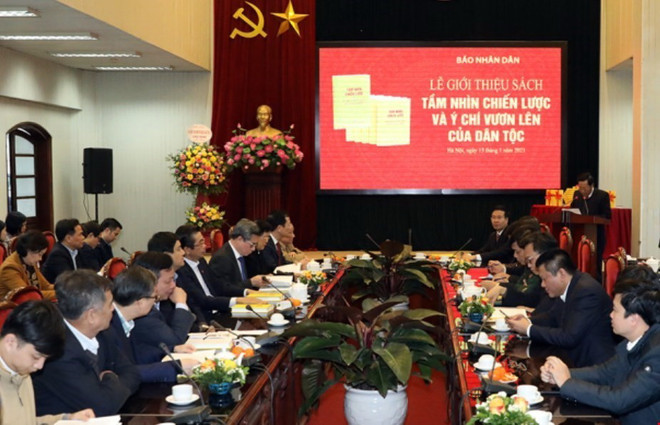 Ra mắt cuốn sách 'Tầm nhìn chiến lược và ý chí vươn lên của dân tộc' ảnh 2
