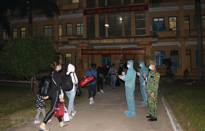 Việt Nam thêm 1 ca mắc COVID-19, được cách ly ngay khi nhập cảnh ảnh 1