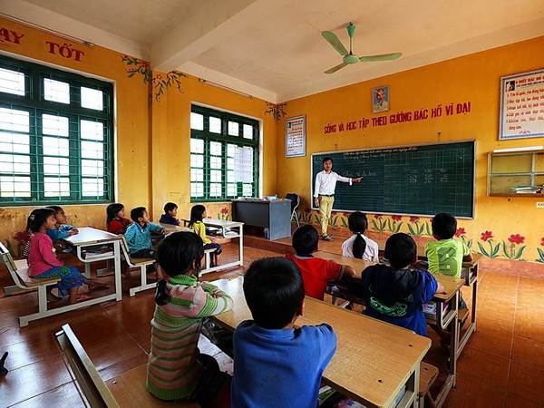 (Ảnh minh họa: Phan Tuấn Anh/TTXVN) Thủ tướng yêu cầu xử lý nghiêm trường hợp vi phạm đạo đức nhà giáo ảnh 1