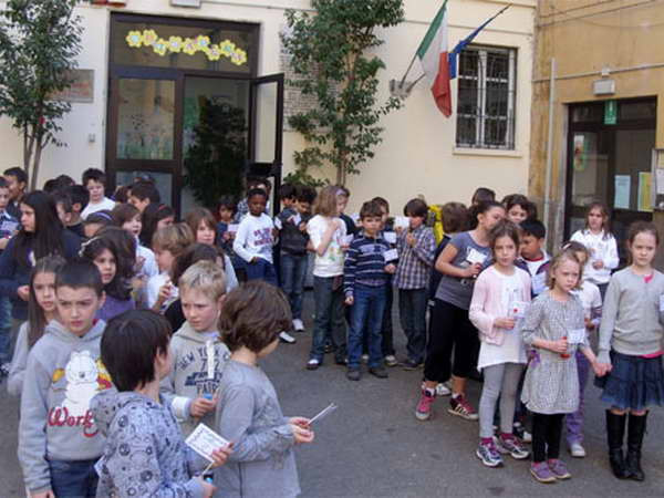 Italy: Khủng hoảng kinh tế ảnh hưởng tới trường học ảnh 1