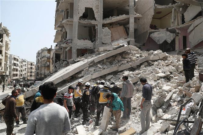 Cảnh tàn phá do xung đột tại Jisr al-Shughur, tỉnh Idlib, Syria ngày 11/5/2019. (Ảnh: THX/TTXVN) Syria: Tấn công bằng rocket khiến hàng chục dân thường thiệt mạng ảnh 1
