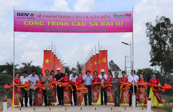 Đưa vào sử dụng 10 cây cầu dân sinh trên địa bàn biên giới ảnh 1