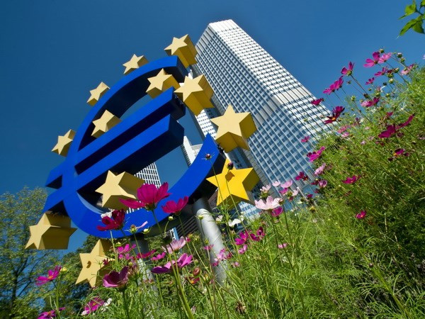 Ảnh minh họa. (Nguồn: AFP/TTXVN) Kinh tế Eurozone tăng trưởng ảm đạm trong quý đầu năm nay ảnh 1