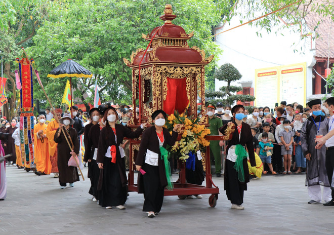 Về Bắc Ninh dự Lễ hội Đền Đô tưởng nhớ công ơn Vua Lý Công Uẩn ảnh 4