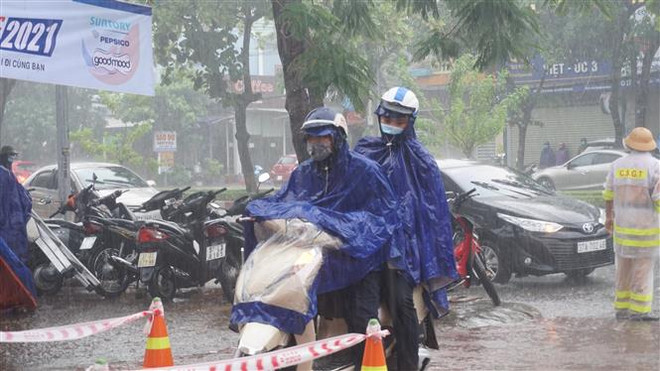 Không khí lạnh yếu gây mưa rào và dông ở Bắc Bộ, Bắc Trung Bộ ảnh 1