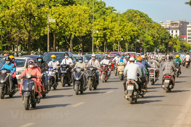 Sau đợt nắng vượt mốc lịch sử, tháng Năm lại xảy ra không khí lạnh ảnh 2