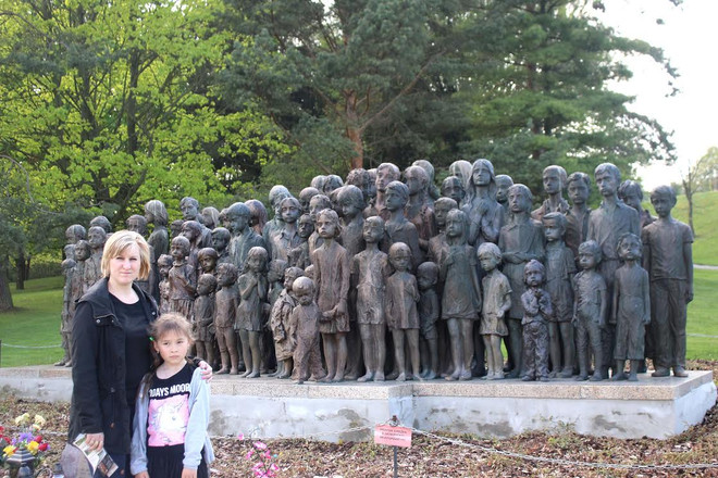 Thăm Lidice, ngôi làng xinh đẹp với ký ức đau thương của Séc ảnh 2