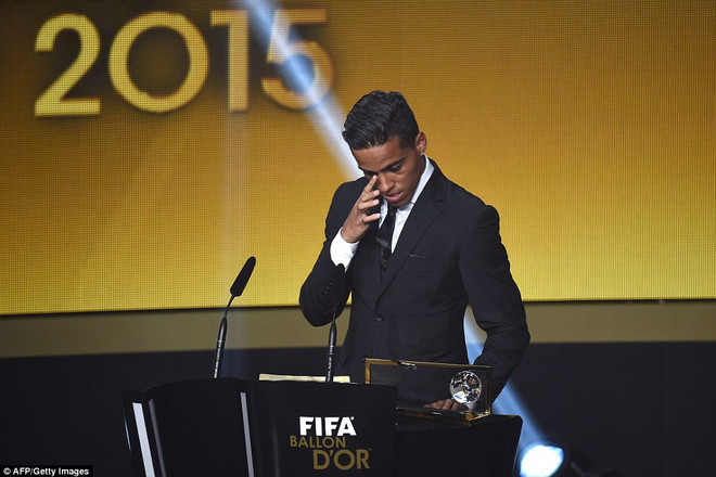 Chủ nhân các giải thưởng tại Gala trao giải Quả bóng Vàng FIFA ảnh 5