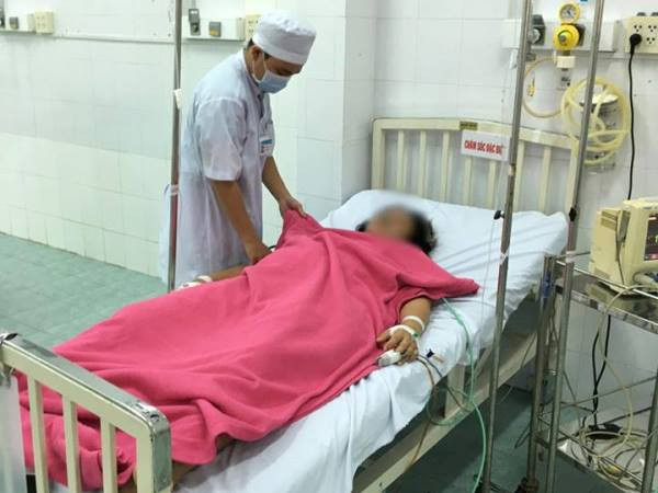 Cứu sống bệnh nhân bị mất máu nặng do xuất huyết vết mổ ảnh 1