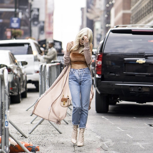 Mãn nhãn với street style Tuần lễ Thời trang New York Xuân Hè 2017 ảnh 7