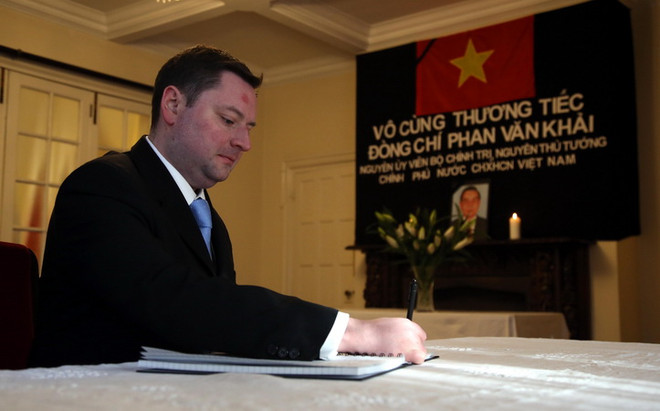 Thương mại Anh-Việt cất cánh dưới thời của Thủ tướng Phan Văn Khải ảnh 1