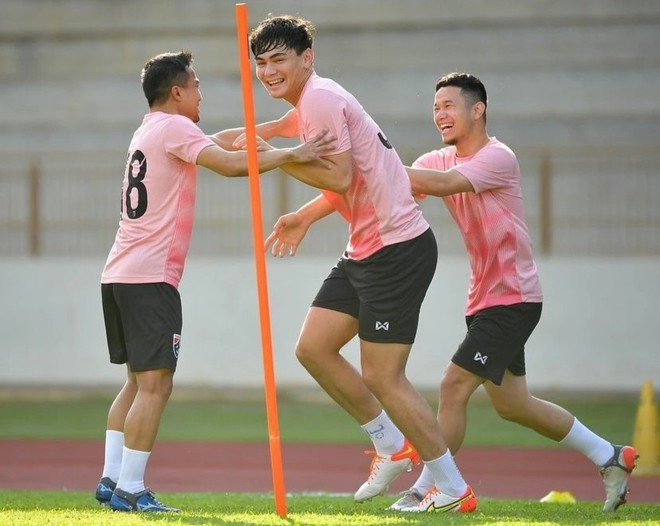AFF Cup 2020: Thái Lan hy vọng vào 2 ngôi sao đang chơi tại Nhật Bản ảnh 1