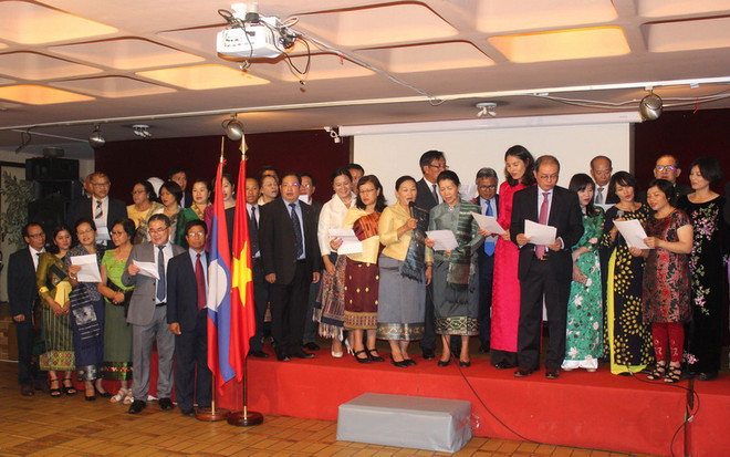 Nhiều hoạt động sôi nổi trong Chương trình giao lưu Việt Nam-Lào ảnh 1