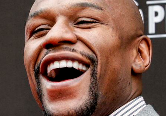 Võ sỹ Mayweather gây "sốc" với miếng bảo vệ răng giá 25.000 USD ảnh 1