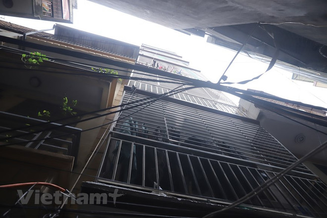 Nếu cứ xử phạt cho tồn tại, sẽ còn nhiều ‘quả bom’ chung cư chờ nổ ảnh 2