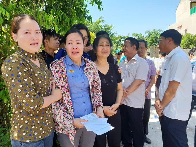 Lật 6 toa tàu khách Bắc-Nam, lái tàu và phụ lái tử vong trong cabin ảnh 3