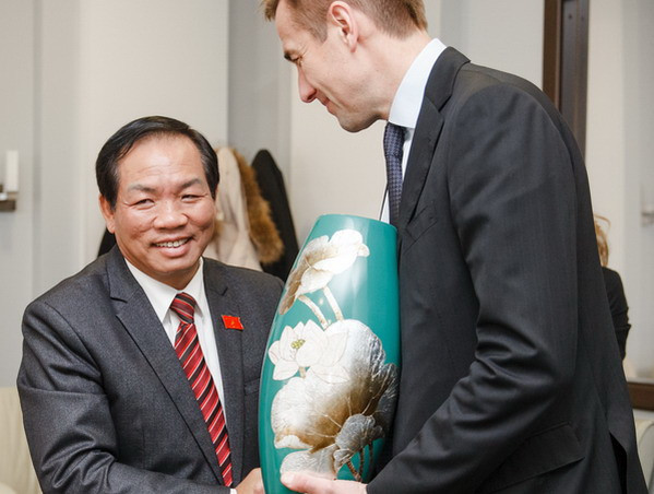 Nga: Việt Nam nên xem xét vấn đề amiăng trong khuôn khổ EAEU ảnh 1