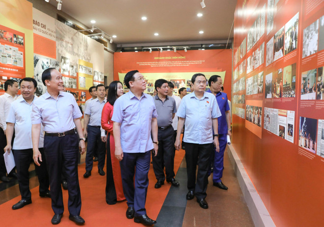 Giải thưởng Diên Hồng: Các tác phẩm bám sát cuộc sống, tâm tư cử tri ảnh 1