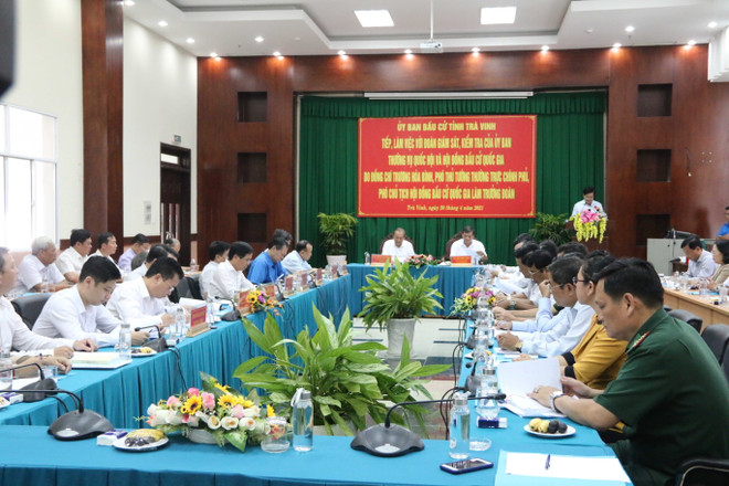 Tuyên truyền sâu rộng công tác bầu cử đến từng hộ gia đình ảnh 1