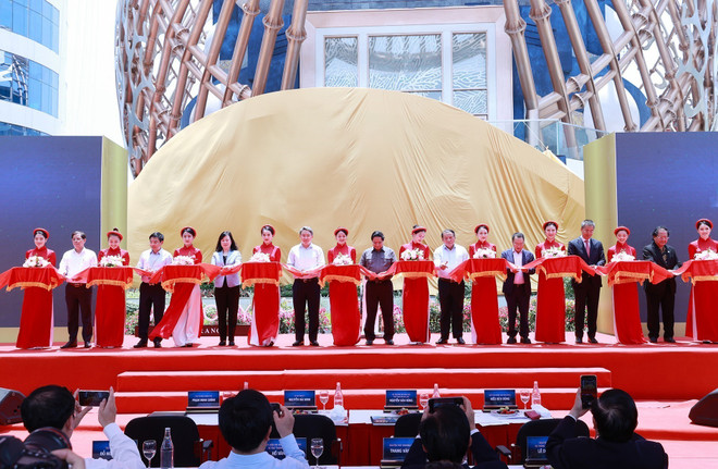 Thủ tướng Phạm Minh Chính thăm, làm việc tại tỉnh Khánh Hòa ảnh 3