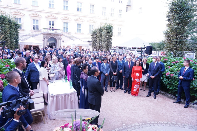 75 năm Quốc khánh 2/9: Thắm đượm tình hữu nghị Việt Nam-CH Séc ảnh 2