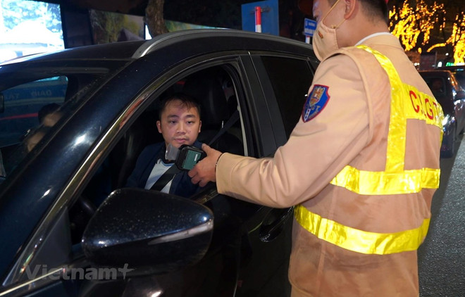 Nâng cao nhận thức về tác hại uống rượu bia khi điều khiển xe ảnh 1
