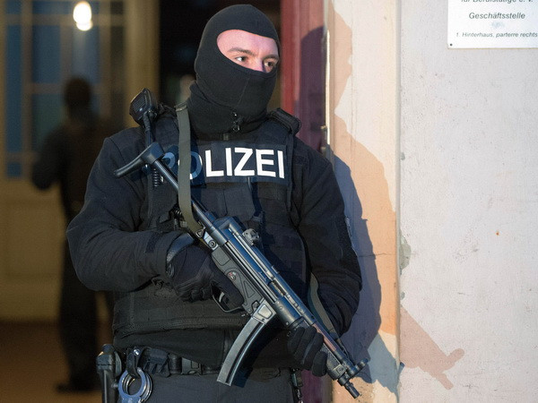 Cảnh sát Đức phá vỡ âm mưu tấn công của nhóm Hồi giáo cực đoan ảnh 1
