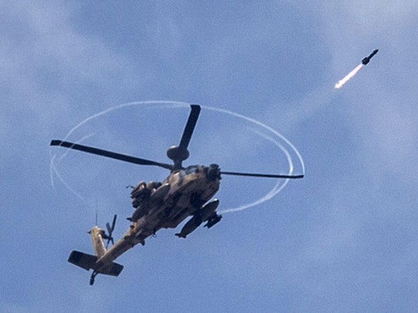 Trực thăng Israel nã liên tiếp hai quả tên lửa vào lãnh thổ Syria ảnh 1