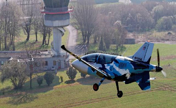 Pháp và Maroc hợp tác sản xuất máy bay hai chỗ ngồi ảnh 1