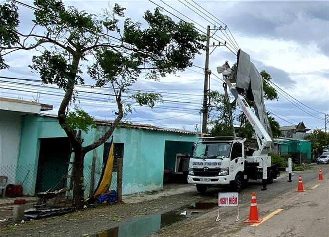 Trước 21 giờ hôm nay sẽ khôi phục cấp điện thành phố Huế và Quảng Trị ảnh 1