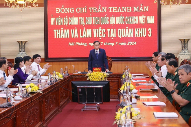Chủ tịch Quốc hội Trần Thanh Mẫn phát biểu. (Ảnh: Văn Điệp/TTXVN) ttxvn_chu_tich_quoc_hoi_tran_thanh_man_tham_lam_viec_tai_quan_khu_3_17-2.jpg