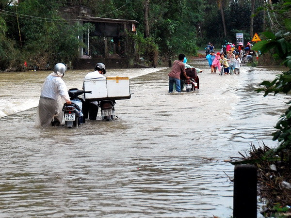 Phú Yên khởi công dự án thoát lũ, cứu nạn vượt sông Kỳ Lộc ảnh 1