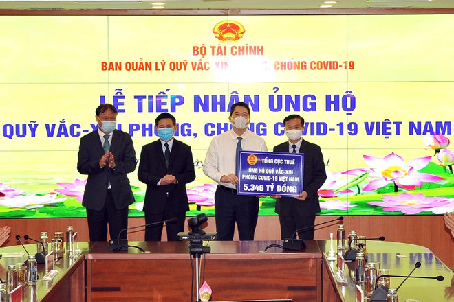 Ngành thuế ủng hộ 6,2 tỷ đồng cho công tác phòng chống COVID-19 ảnh 2